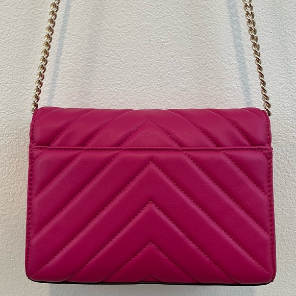 DKNY | Devon Clutch & Crossbody Quilted Hot Pink - Picture 3 of 12
